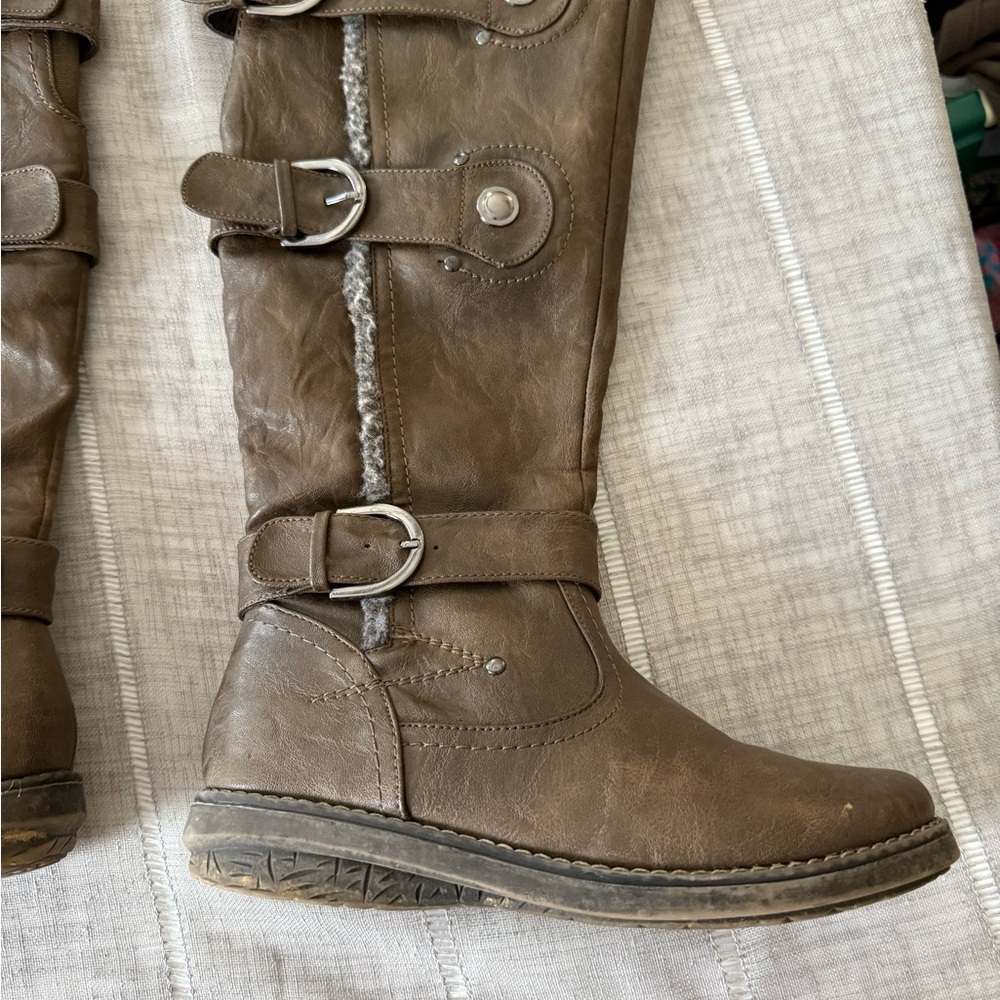 Brown Knee-High Buckle Boots